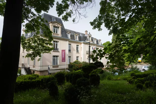 Foto på Université Paris-Saclay.