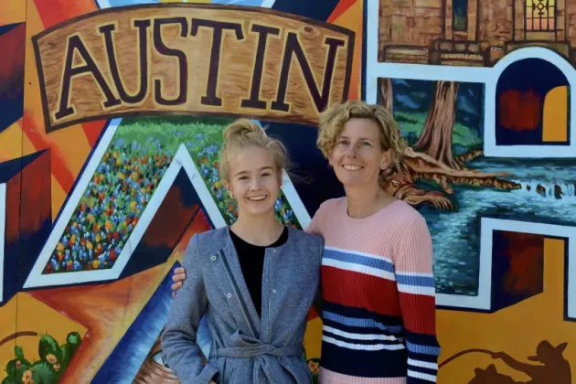 Maria Ekelin med dottern Sigrid i Austin, Texas. Privat bild.
