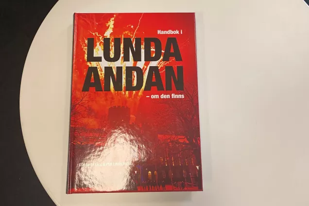 Foto av omslaget på boken Lundaandan.