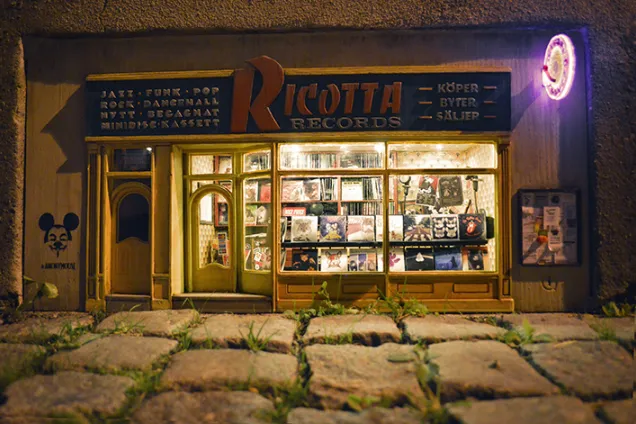 03 ricotta_photocredit_anonymousemmx (1).jpg En skivbutik i miniatyr.