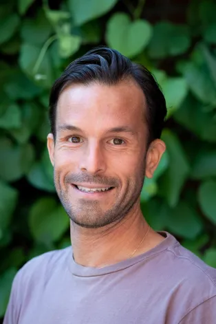 Porträttfoto av Nils Johansson.